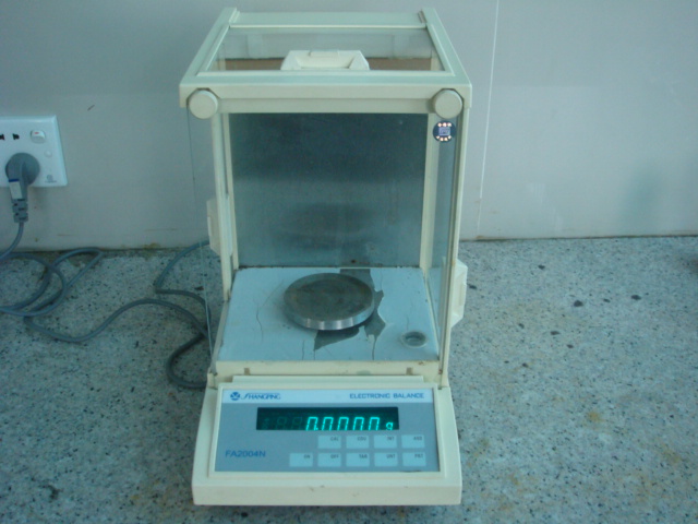 Electronic balance